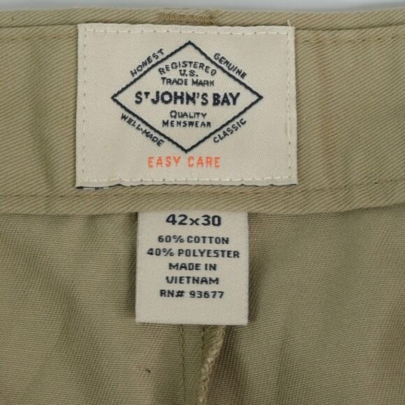 St Johns Bay Chino Pants Mens 42x30 Khaki Easy Care Classic Fit Pleat Front - Picture 7 of 12